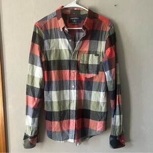 Chubbies Green Red Blue IPlaid Flannel Shirt Size Medium